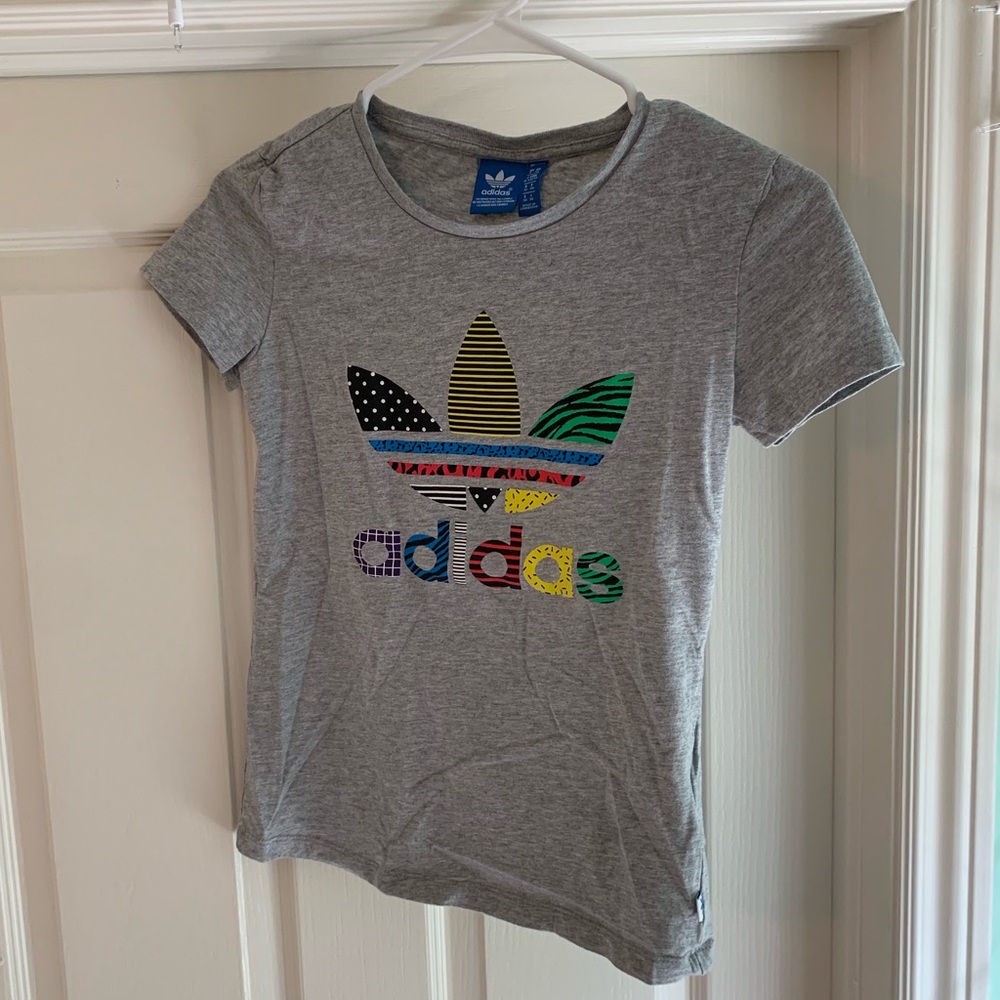 Women’s Adidas shirt